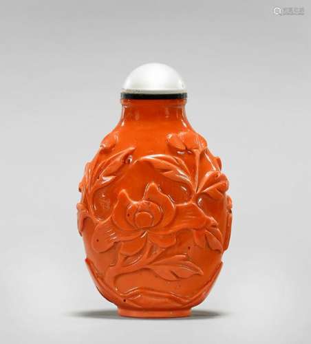 CORAL-GLASS SNUFF BOTTLE