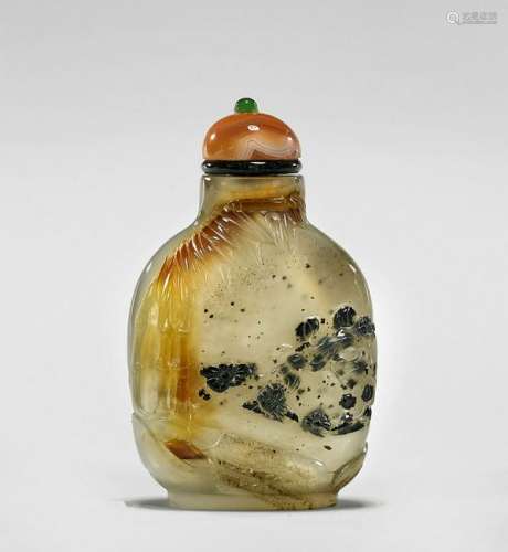 ANTIQUE CARVED AGATE SNUFF BOTTLE
