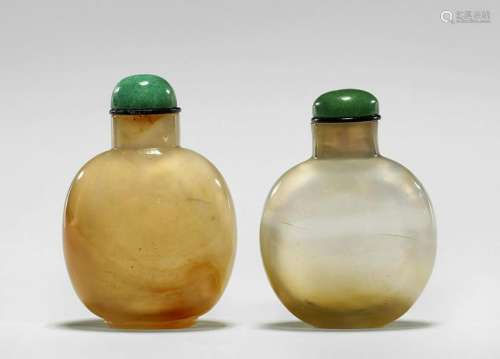 TWO VERY FINELY HOLLOWED ANTIQUE AGATE SNUFF BOTTLES