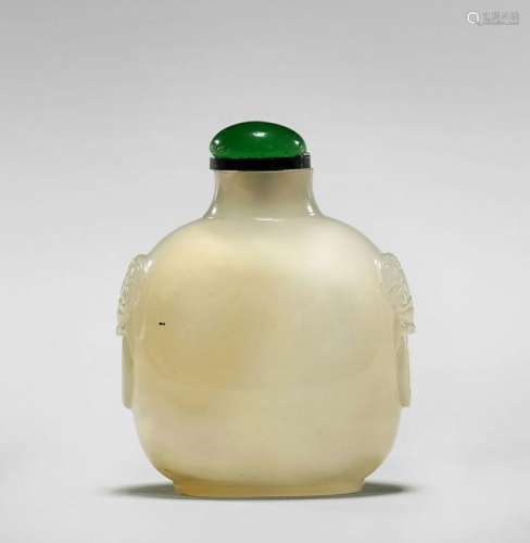 ANTIQUE WHITE AGATE SNUFF BOTTLE