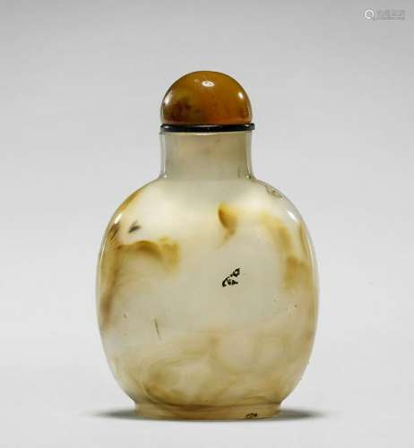 ANTIQUE AGATE SNUFF BOTTLE