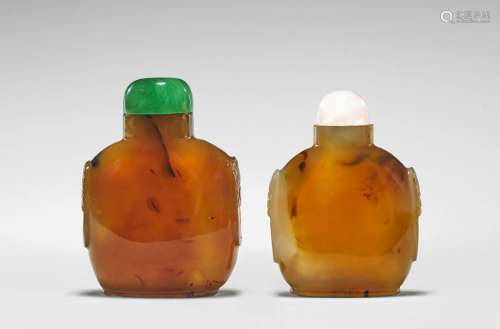 TWO ANTIQUE AMBER-LIKE AGATE SNUFF BOTTLES