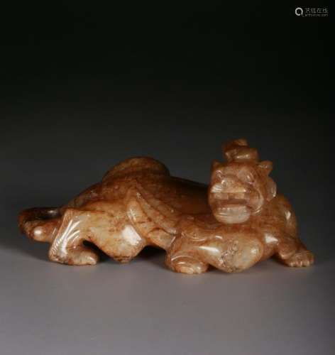 A JADE CARVING OF A 'MYTHICAL BEAST'
