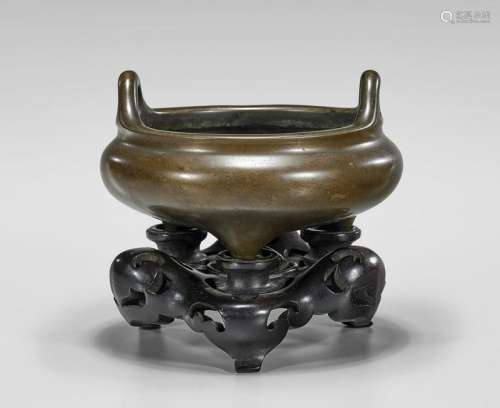 18TH CENTURY CHINESE BRONZE CENSER