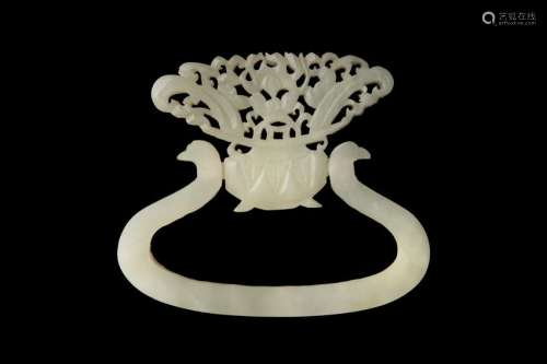 WHITE JADE LOOSE RING CARVED SCULPTURE