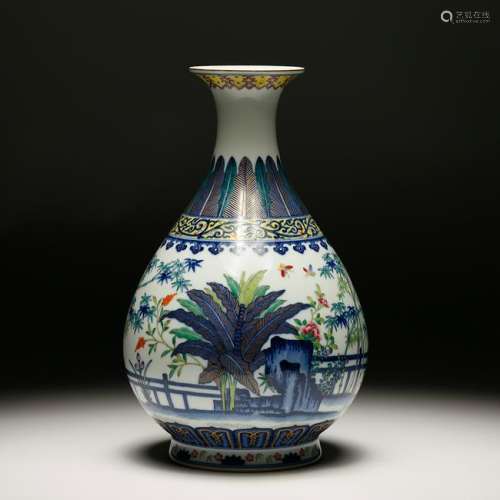 CHINESE DOUCAI PORCELAIN YUHUCHUN VASE