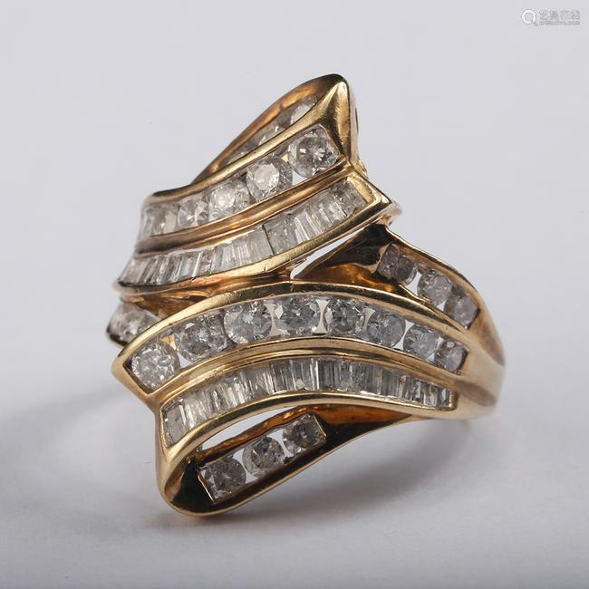 diamond on gold ring