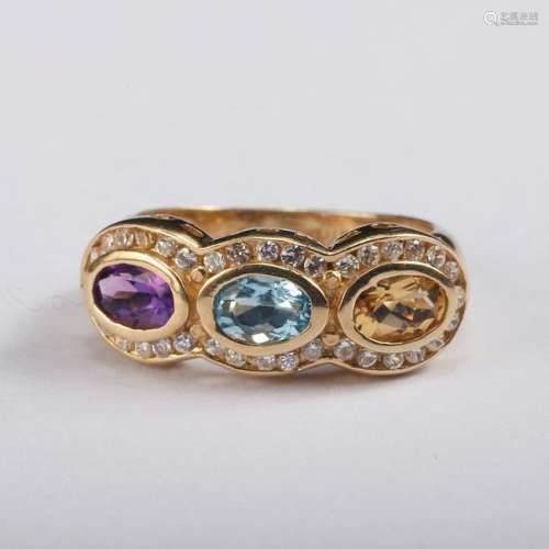 GOLD RING WITH STONES
