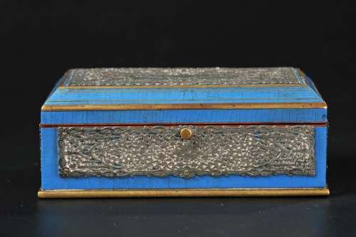 CHINESE JEWELRY BOX WITH SILVER PLAQUE, QING DYNAS