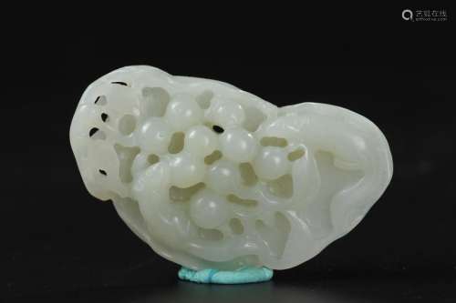 CHINESE WHITE JADE CARVED SQUIRREL AND GRAPES, QIN