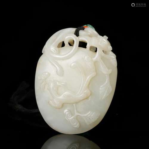 CHINESE WHITE JADE PENDANT CARVED CHILONG