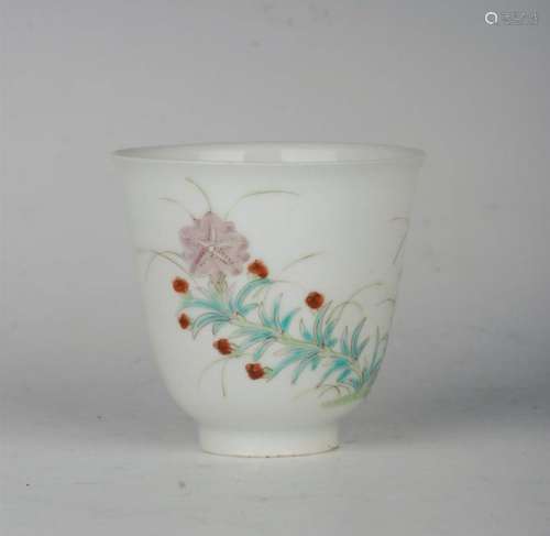 CHINESE FAMILLE ROSE PORCELAIN CUP