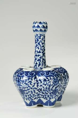 CHINESE BLUE WHITE PORCELAIN VASE