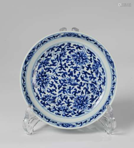 CHINESE BLUE WHITE FOLIAGE PORCELAIN PLATE