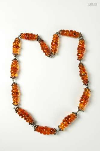 CHINESE AMBER BEADS NECKLACE
