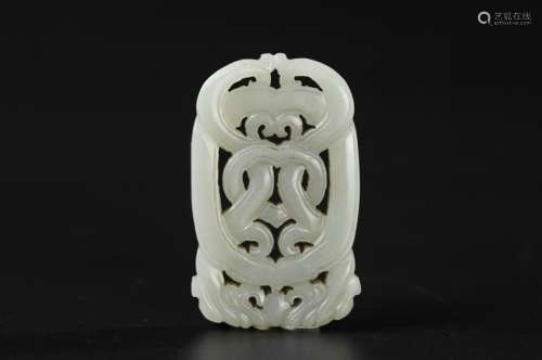 CHINESE WHITE JADE DRAGON PENDANT, QING DYNASTY