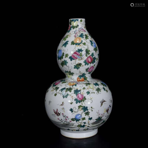 YONGZHENG MARK FAMILLE ROSE GOURD SHAPE VASE