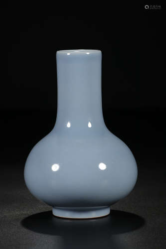 YONGZHENG MARK BLUE GLAZE LONG NECK VASE