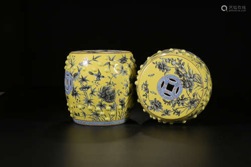 INK COLOR YELLOW STOOL IN PAIR