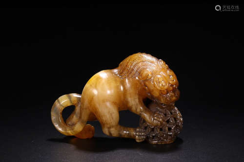 TIANHAUNG STONE DANCING LION ORNAMENT