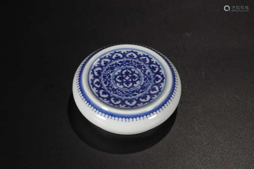 YONGZHENG MARK BLUE WHITE TEA PLATE