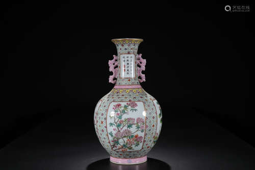 QIANLONG MARK FAMILLE ROSE VASE