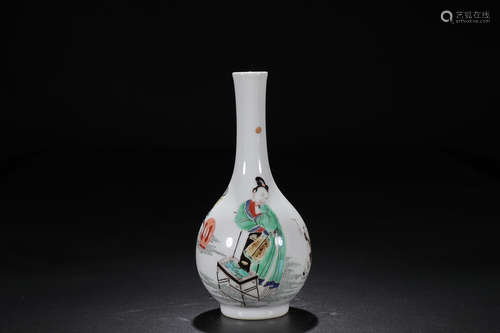 KANGXI MARK WUCAI LONG NECK VASE