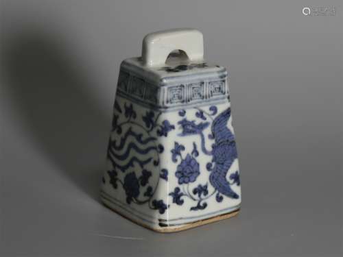 A Chinese Blue and White Porcelain Scale Weight