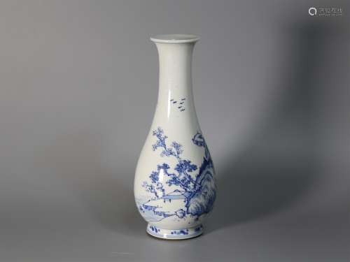 A Chinese Blue and White Porcelain Vase