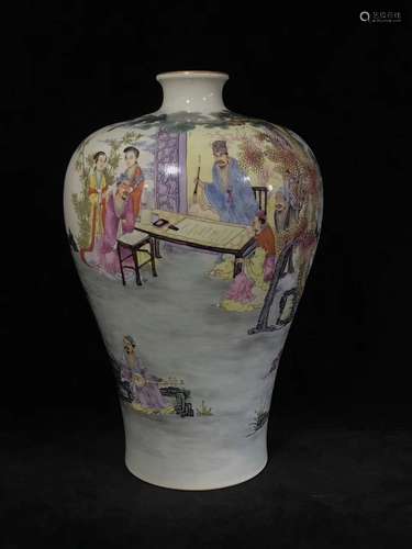 A Chinese Famille-Rose Porcelain Vase