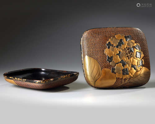A Japanese bamboo lacquer box