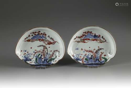 Two Japanese Imari porcelain dishes