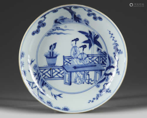 A Chinese blue and white 'ladies' dish