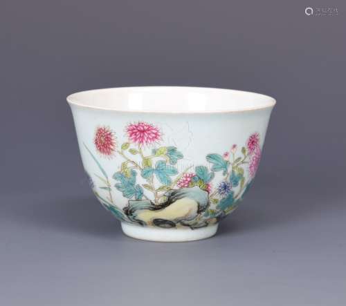 A FAMILLE ROSE FLORAL CUP