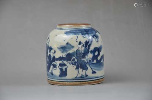 A BLUE AND WHITE WATERPOT