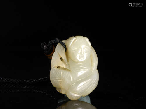 A CREAMY WHITE JADE CARVING, 18TH CENTURY