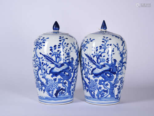 A PAIR OF BLUE AND WHITE JARS, 18TH CENTURY