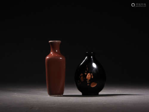 TWO SNUFF BOTTLES, QING DYNASTY