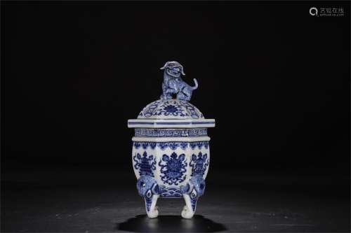 A Chinese Blue and White Porcelain Incense Burner