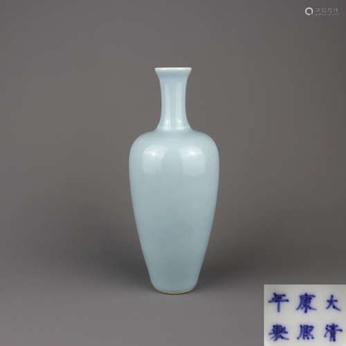 A Chinese Blue Glazed Porcelain Vase