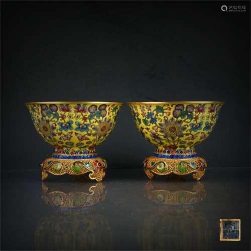 A Pair of Chinese Yellow Ground Enamel Glazed Porcelain Bowl