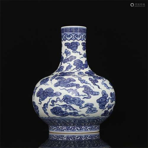 A Chinese Blue and White Porcelain Vase