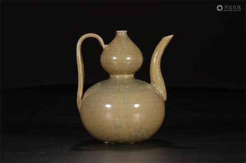 A Chinese Yue-Type Glazed Porcelain Double Gourd Wine Pot