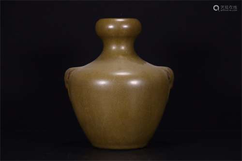 A Chinese Tea-Dust Glazed Porcelain Vase