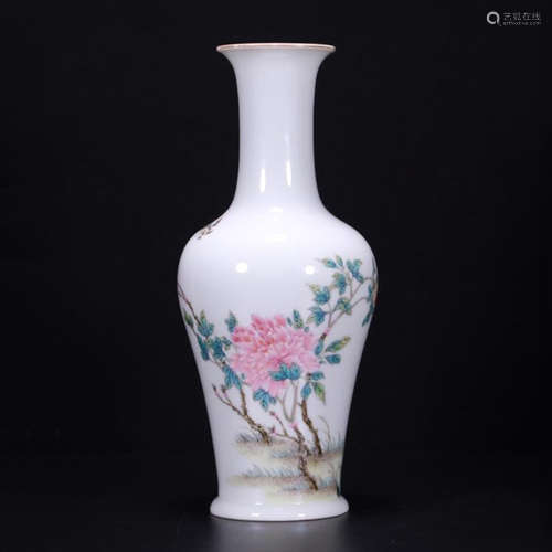 CHINESE PORCELAIN FAMILLE ROSE BIRD AND FLOWER VASE