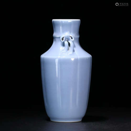 CHINESE PORCELAIN BLUE GLAZE VASE