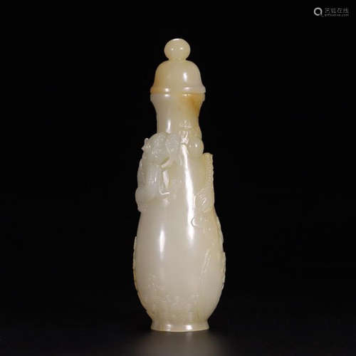 CHINESE GREY JADE LIDDED BEAST VASE