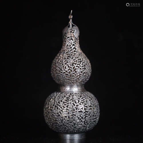 CHINESE SILVER DOUBLE GOURD VASE