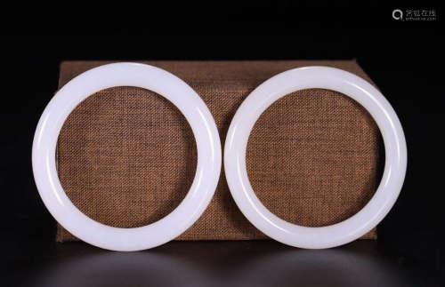 PAIR OF CHINESE WHITE JADE BANGLE