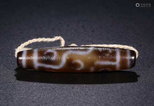 TIBETAN AGATE DZI BEAD